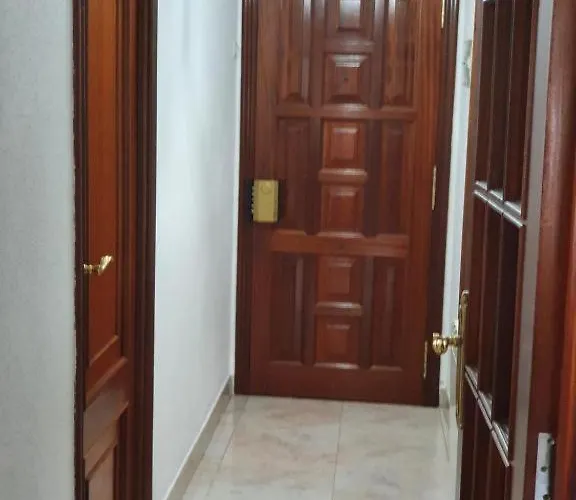 Iluminado Festivo Cerca Del Centro