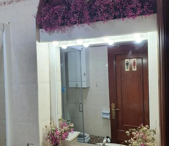 Appartement Iluminado Festivo Cerca Del Centro